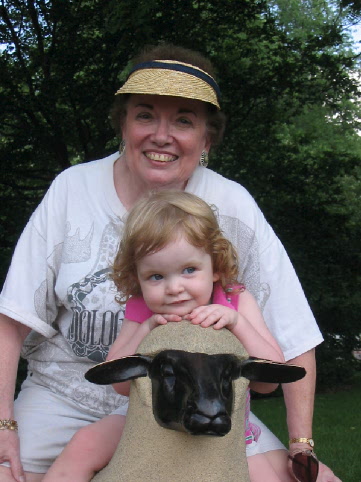 2004_07_31 Nana and Jane at Shaws Garden.jpg